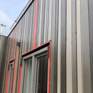 Spuiten, brandvertragend, hout, coating, houtspuiterij, prefab, houtcoating, houtspuiter, Houtplus, Vroomshoop, brandvertragend behandeld hout