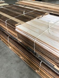 Hout hergebruikt, groen, hout, coating, spuiten, gronden, verf, dura vermeer, houtplus, spuiten.