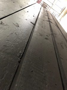 Hout hergebruikt, groen, hout, coating, spuiten, gronden, verf, dura vermeer, houtplus, spuiten.