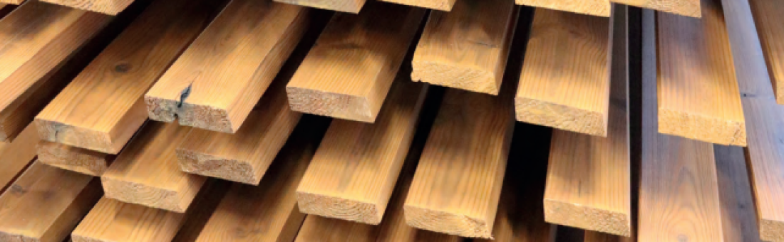 Hout+ in vakblad Houtwereld: gevelbekleding coaten in brandklasse B met CE